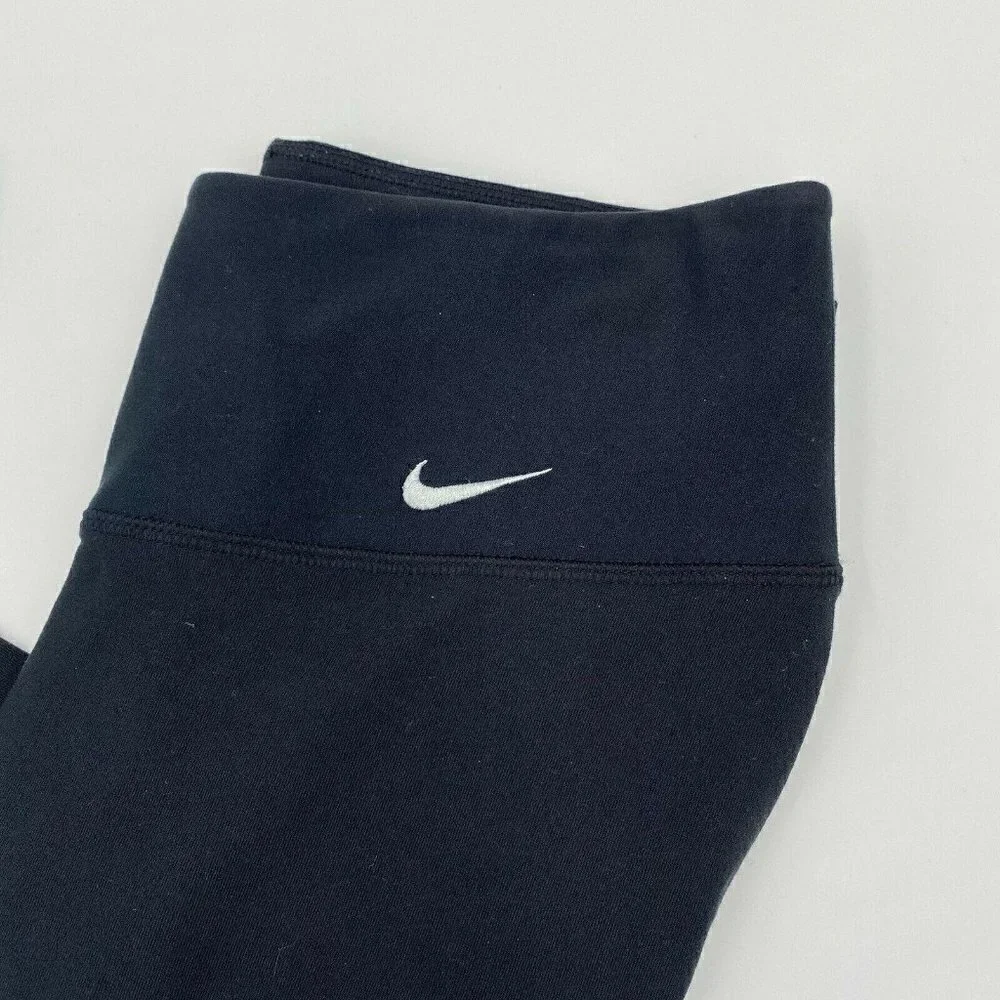 NIKE DRI FIT Size X-Small (26x20) Black Aqua Cropped Legging